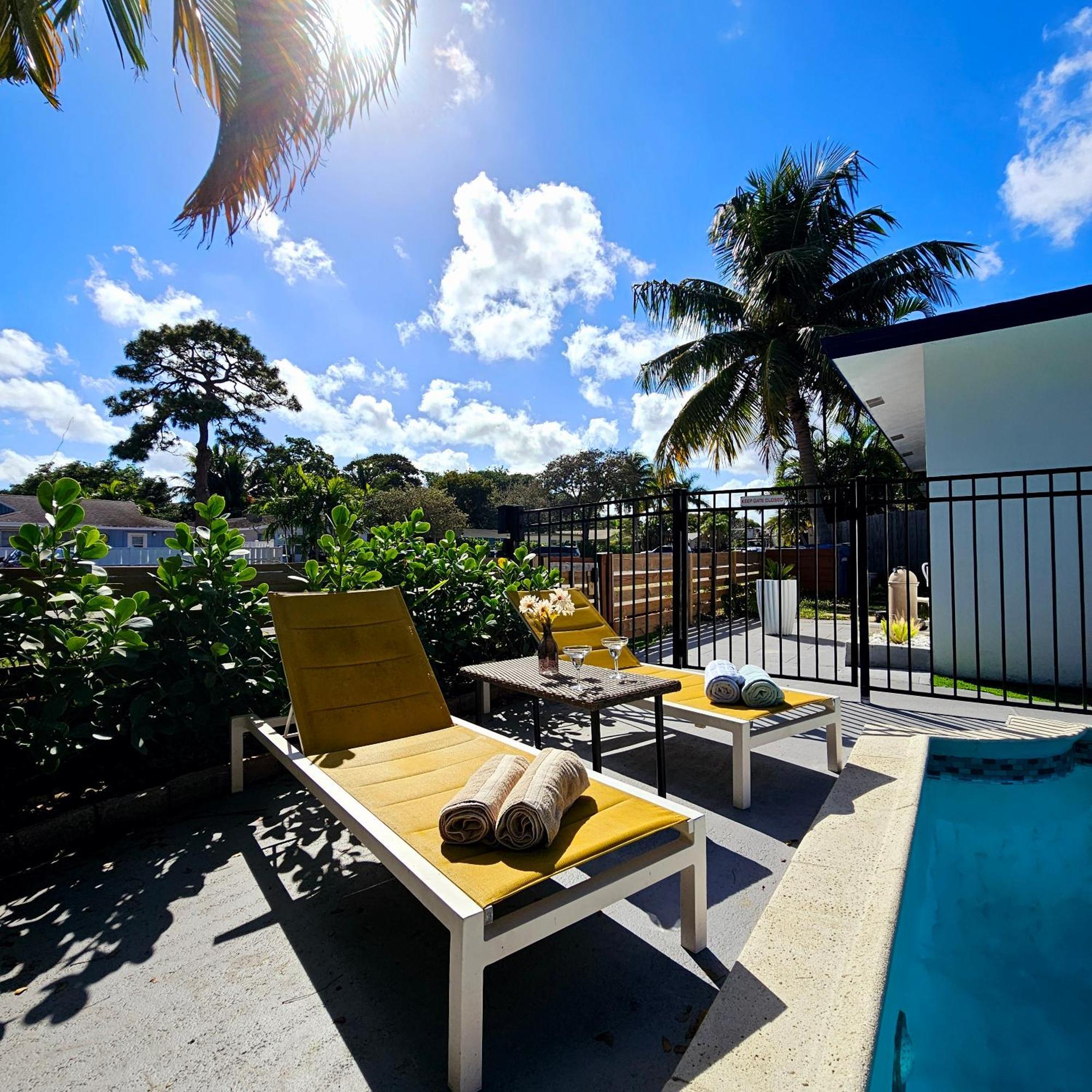 Equipped House W Pool & Patios, Near The Beaches, Prime Location- Ideal For Small Families, Coastal Haven ฟอร์ต ลอเดอร์เดล ภายนอก รูปภาพ